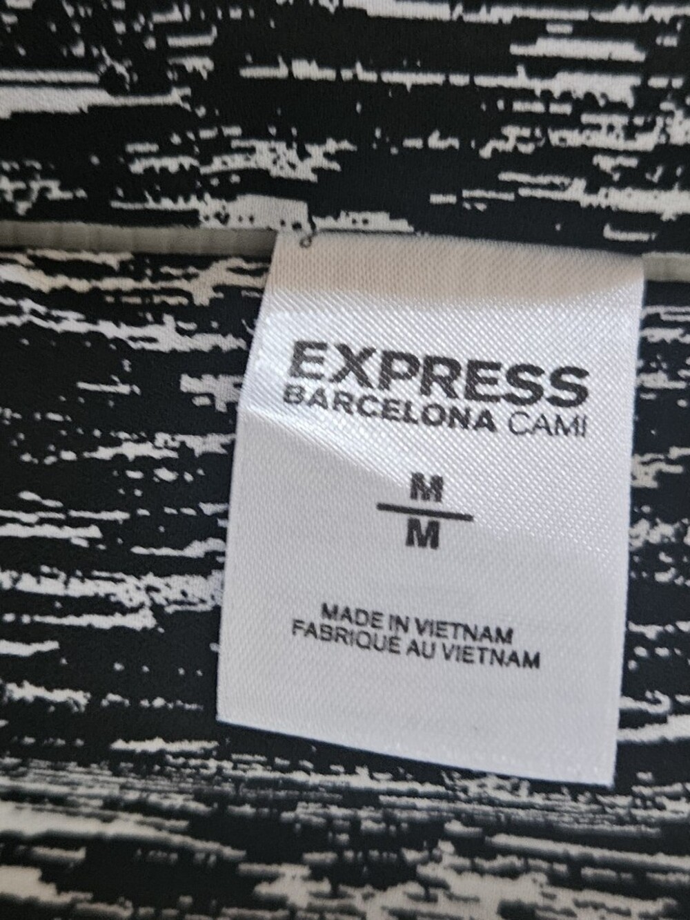 Express Reversible Cami Top - Picture 7 of 8